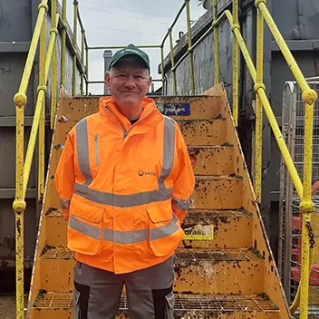 Member of site staff at on of the SLWP's Household Reuse and Recycling Centres.